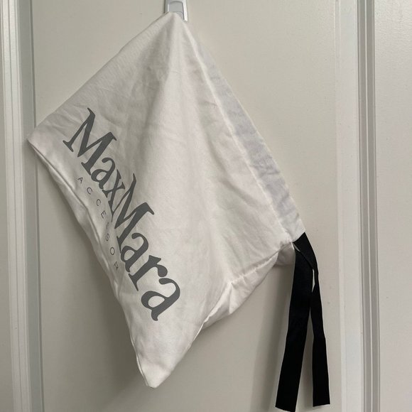 Brown Teddy Fabric Belt Bag - MAX MARA -NWT - Picture 7 of 7